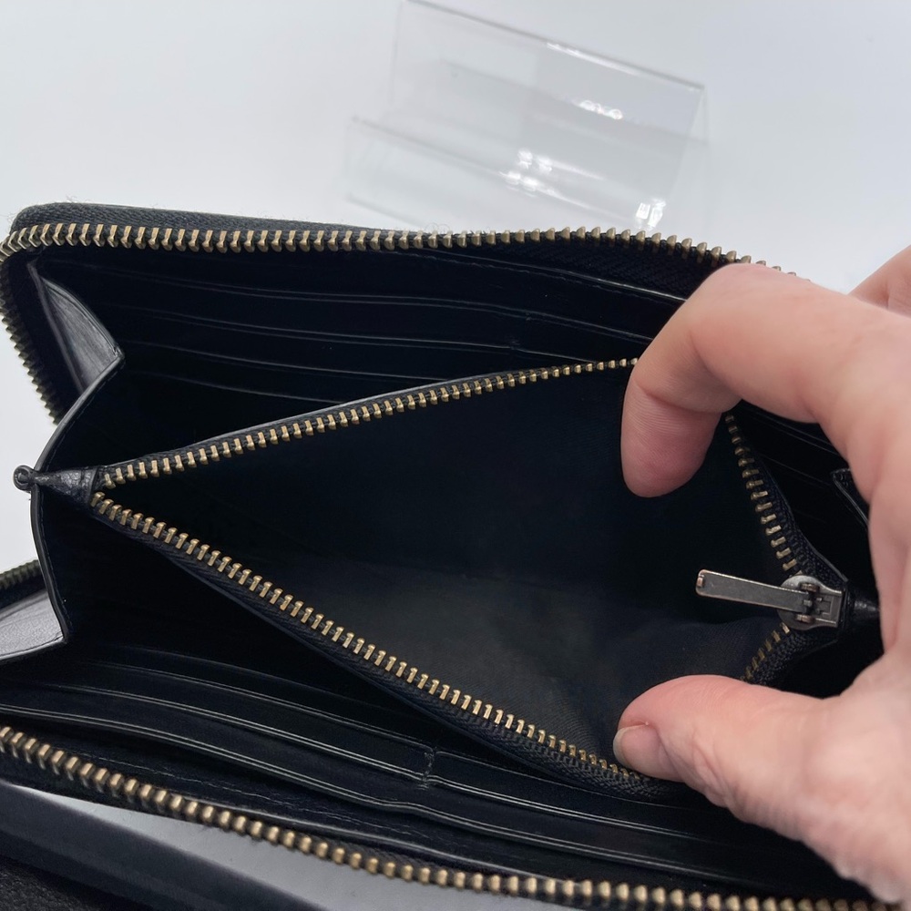 Coach Black and Blue Leather Wallet with Modern Stripes - Picture 4 of 5